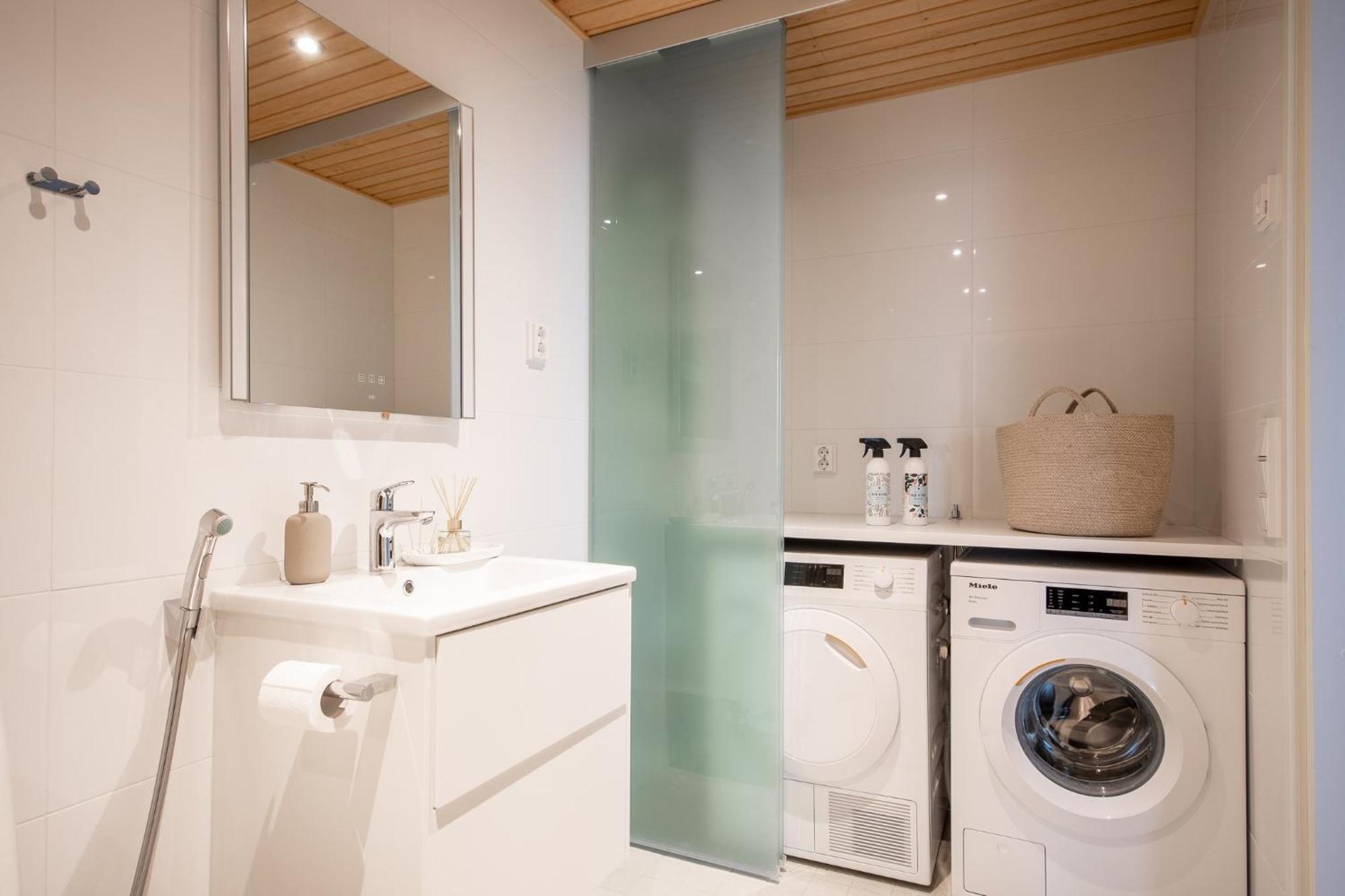 Luxury Penthouse With Stunning Sea Views & Private Sauna Гельсінкі Екстер'єр фото